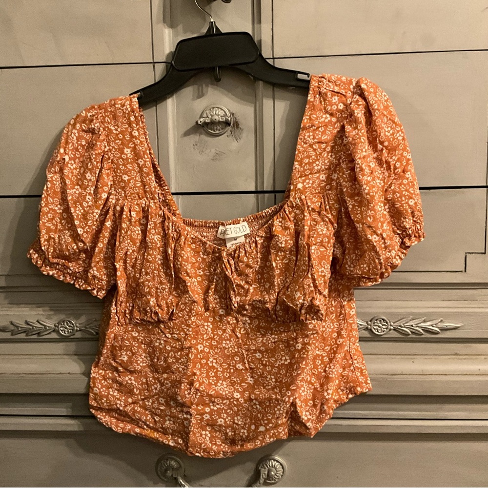 Size M, Planet Gold Cropped Bohemian Blouse